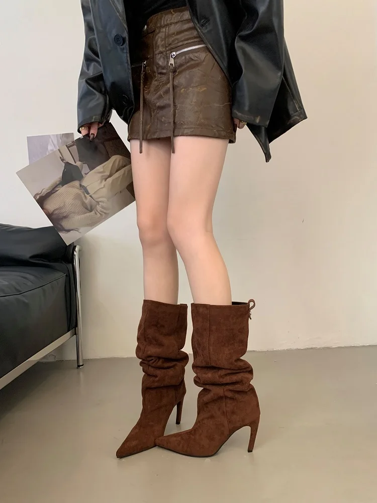 Aneikeh Boots Detail