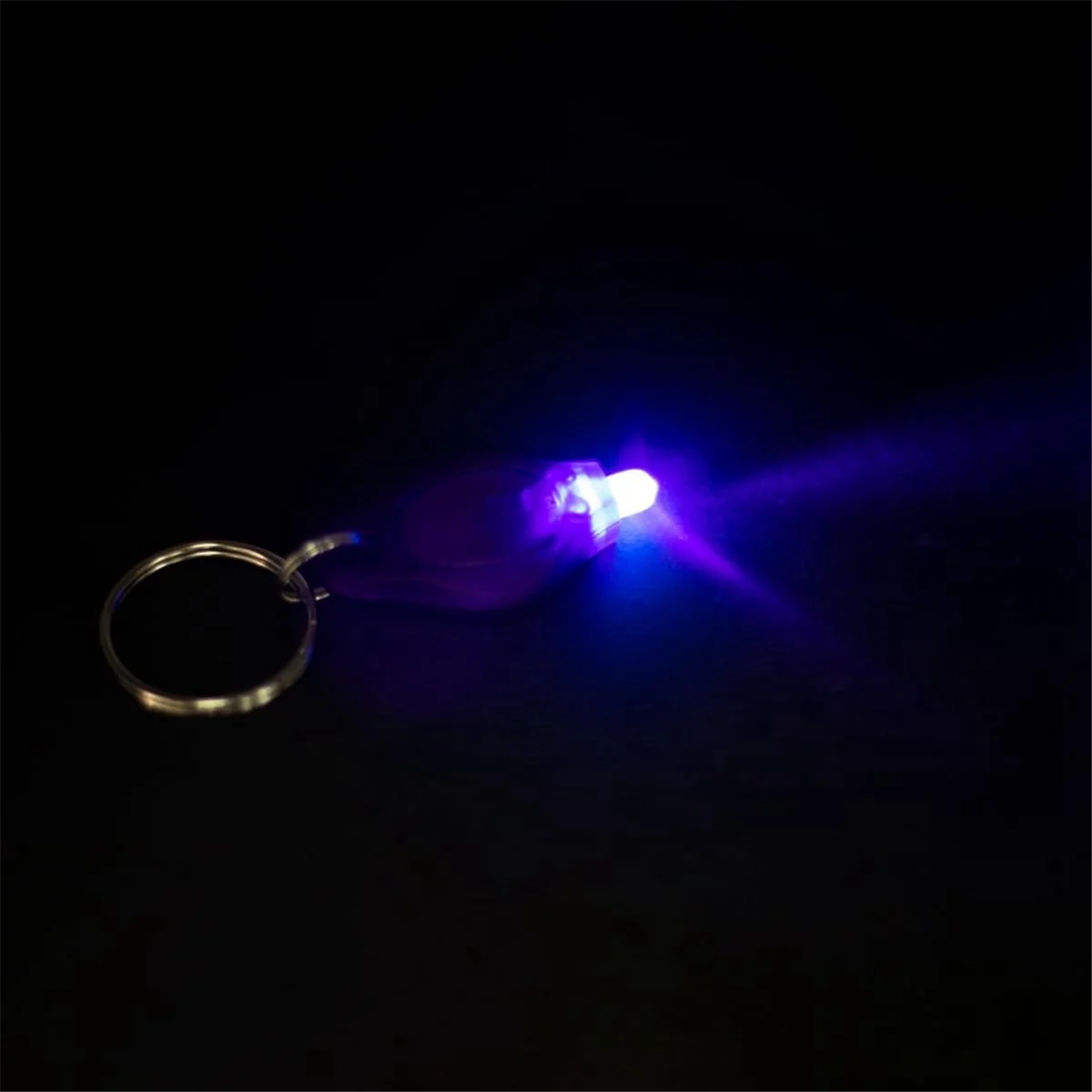 Pack of 100 LED Keychain Flashlight, 395Nm UV Keychain Flashlight, UV Light Flashlight Keychain,Purple 2