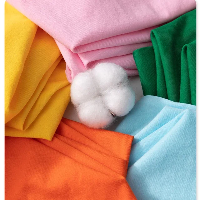 세계의 종교적 조화를 기리는 세련된 티셔츠