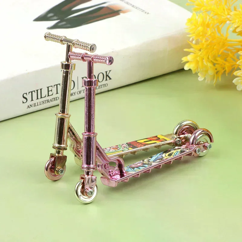 미니 스쿠터 어린이 교육용 장난감 핑거 스쿠터 자전거 스케이트보드 핑거보드