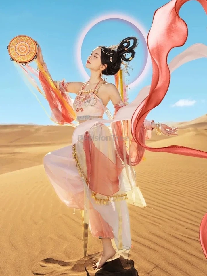 2025年中国風敦煌飛天舞踊パフォーマンス漢服エキゾチックな民族風写真