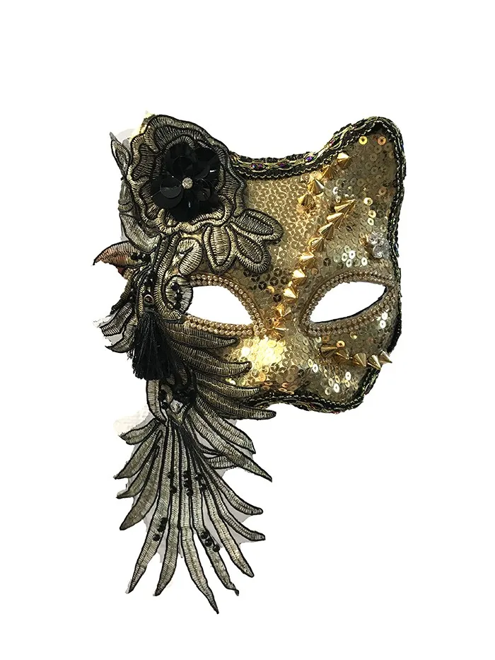 S6263caba17d24f84bfb9fec946ed6648f.jpg?width=700&height=933&hash=1633