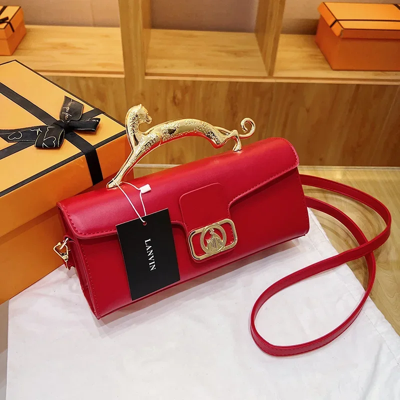 

Женская сумка с ручками и плечевым ремнем, из кожи