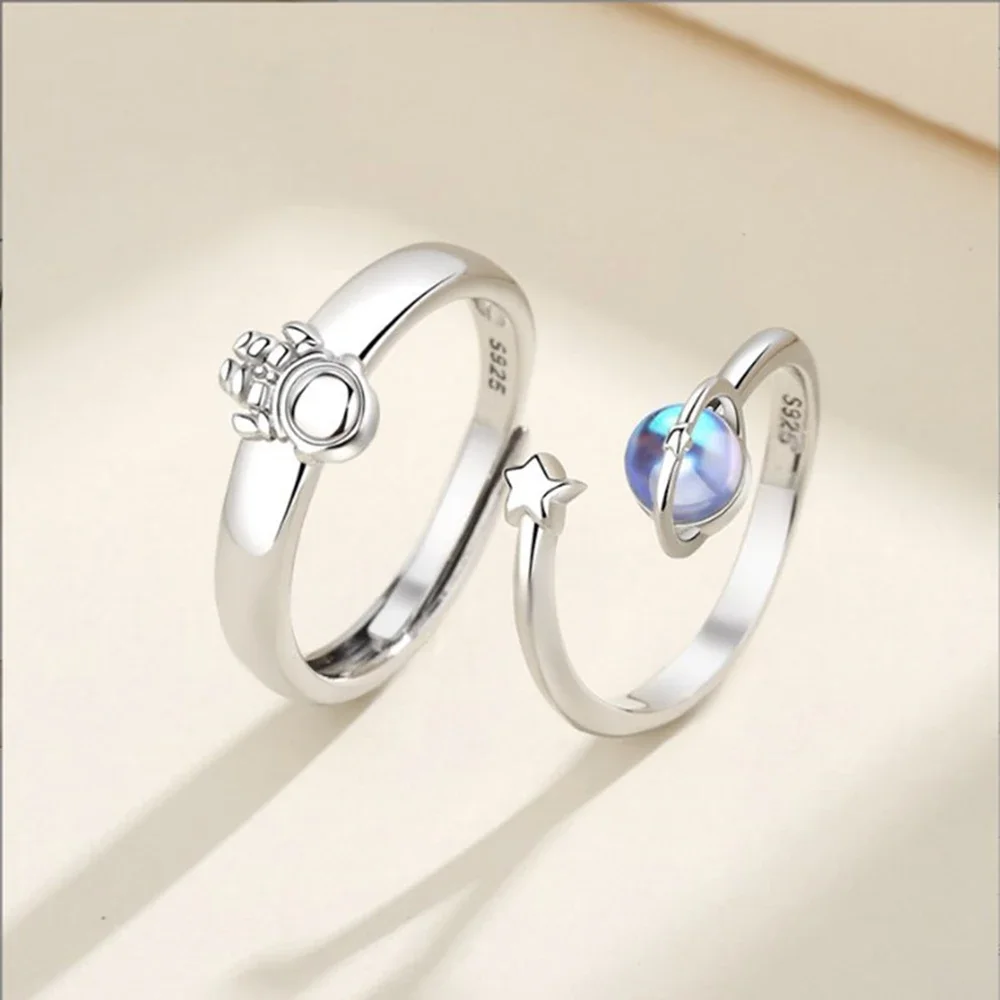 New Design Couple Rings Happy Planet Astronaut Moonstone Couple Pair Ring Women Men Dating Ring for Gift