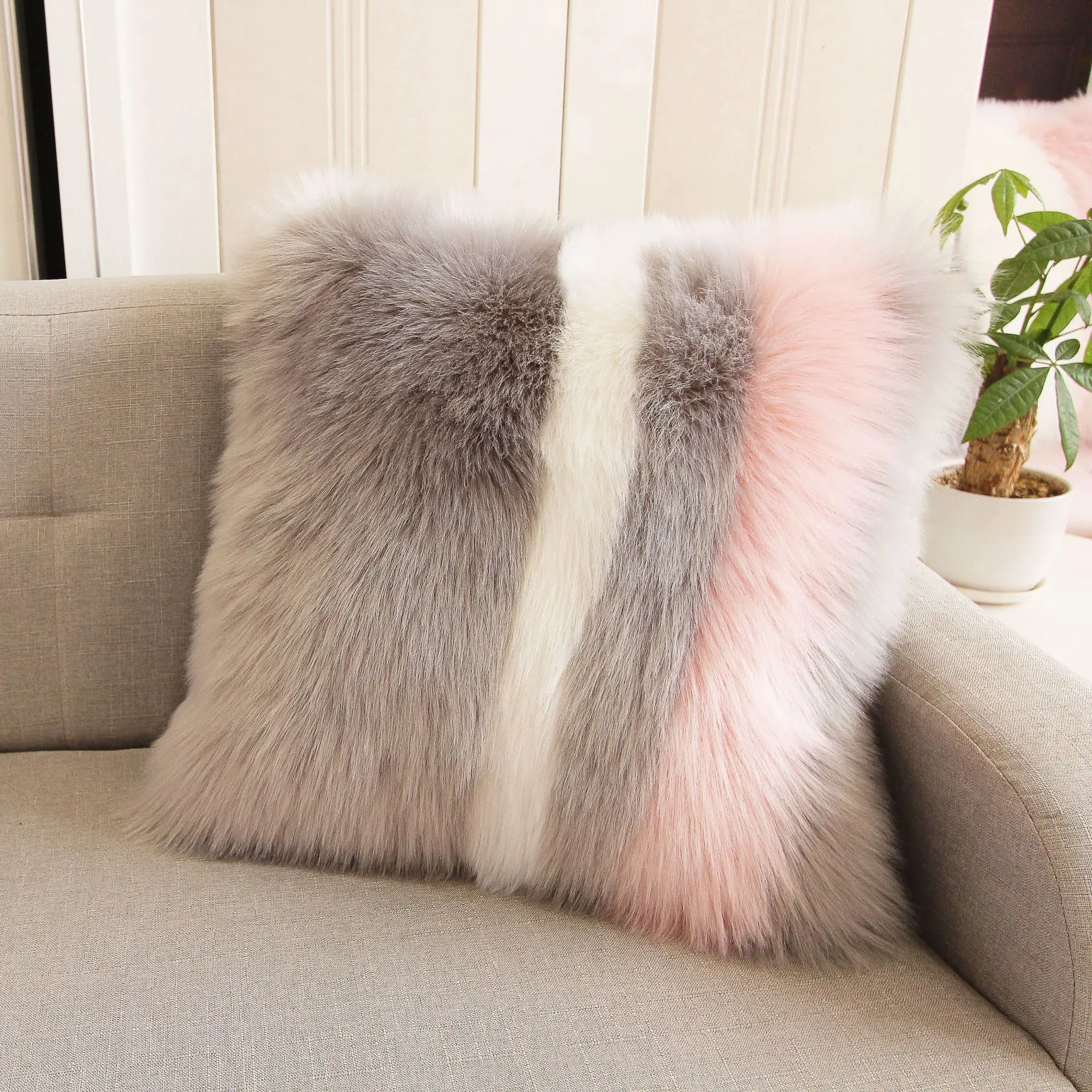 Fluffy white throw pillow | White faux fur pillow cover | Short hair faux  fur throw pillow | Ivory white faux fur | White | Made in Canada.