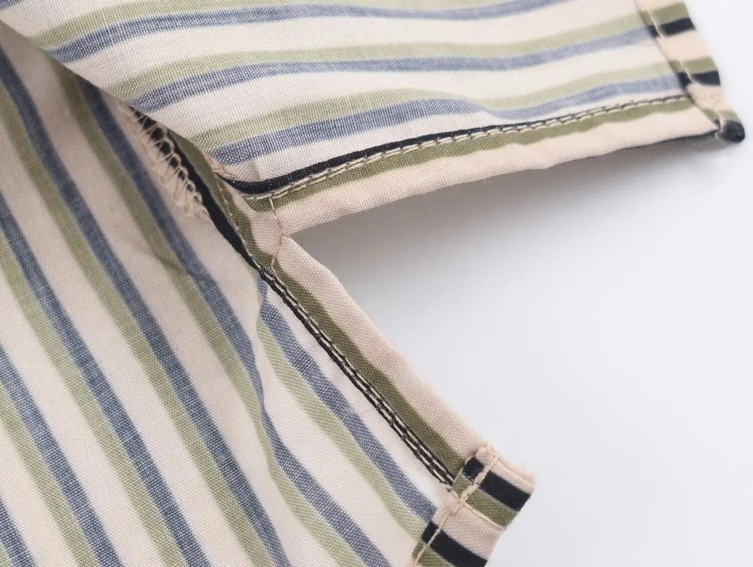 Women All Seasons New Striped Shirt Female Single Breasted Long Sleeved Polo Casual Shirt Lady Elegant Side Slit Button Up Shirt