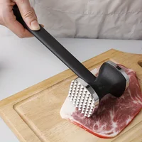 Marteau attendrisseur de viande de cuisine robuste avec poignée en caoutchouc, tête en acier inoxydable pour frapper et attendris sans effort 5