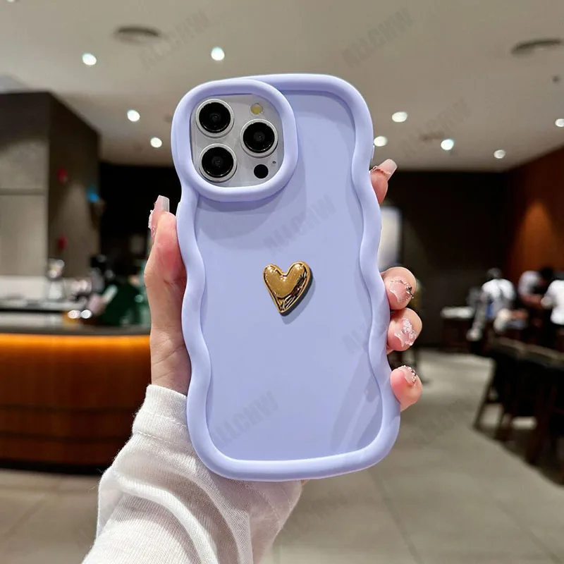 Elegant 3D Gold Heart Wavy Silicone Phone Case