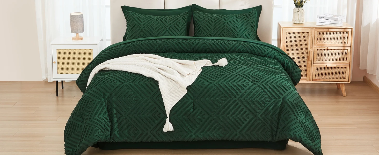 Andency Emerald Green Tufted Comforter Set 7 Pieces