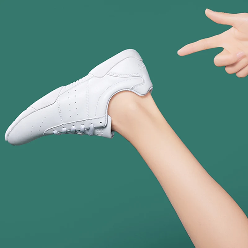 Girls' White Cheerleading Shoes Light Breathable Stylish Trainers for Dance Tennis & Cheer Competitions Youth Aerobics 3