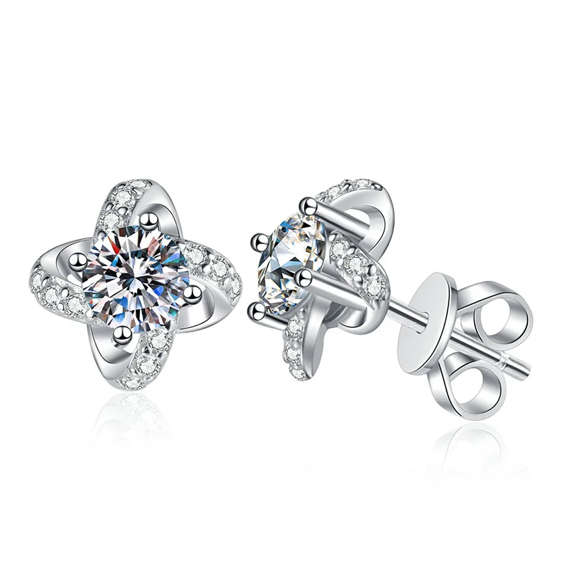 

S925 sterling silver earrings, Mosang diamond earrings, small fragrant four leaf clover earrings, simple temperament