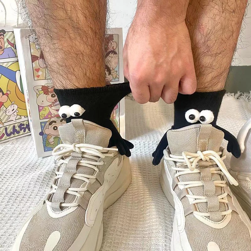 Alobee Haruku Couple Cotton Sock 2 Pairs Magnetic Suction Hand In Hand Socks Black White Unisex Holding Hands Long Socks_voghion.com
