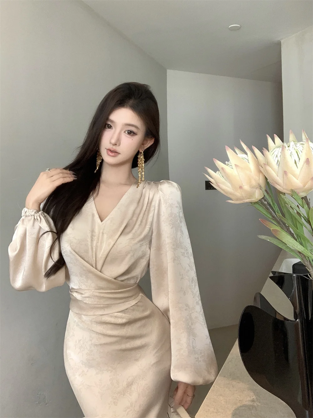 Elegant Bodycon Printed Midi Dresses for Women V-neck Lantern Sleeve Slim Waist Mermaid Evening Party Dress Autumn New Vestidos