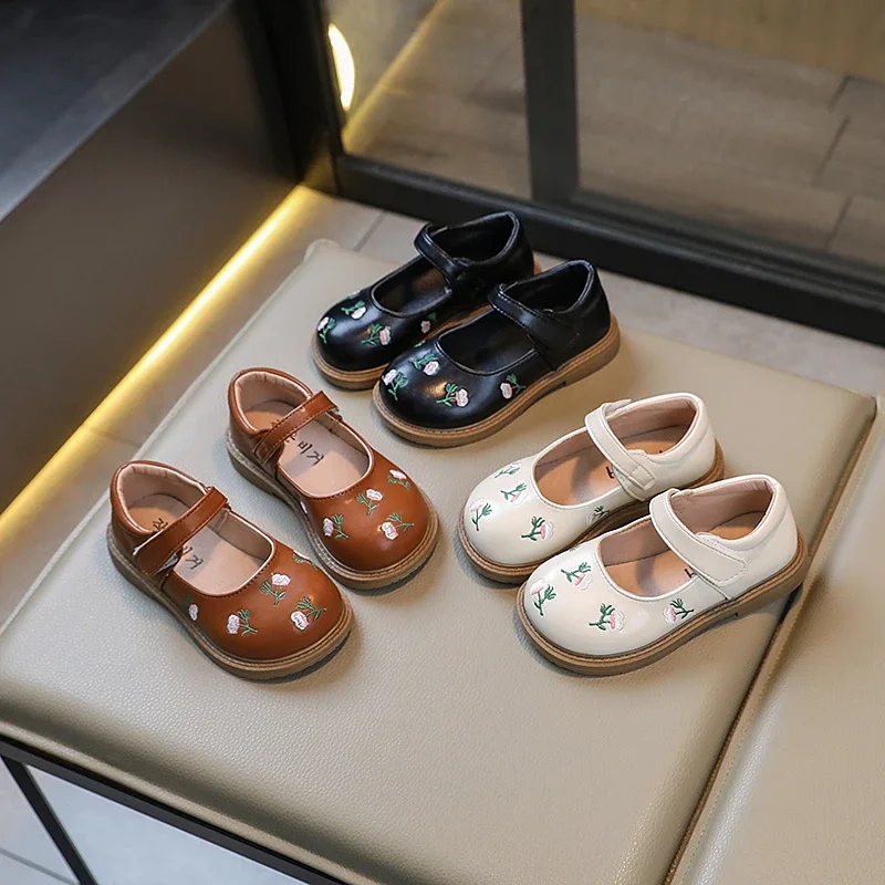 Girls Leather Shoes Embroidery Flowers Princess Sweet Kids National Style Flats Children's Flat Mary Janes Soft Dress Shoes Soft 2