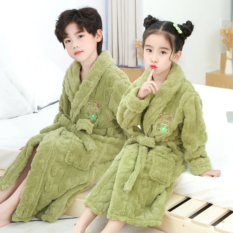Winter Big Boys Bath Robes Flannel Cartoon Thicken Bathrobe for Kids Fashion Children Warrm Nightwear Girls Princess Homewear
