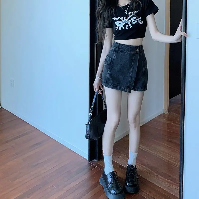 Рисунок 6 - Шорты женские Асимметричные однотонные на молнии