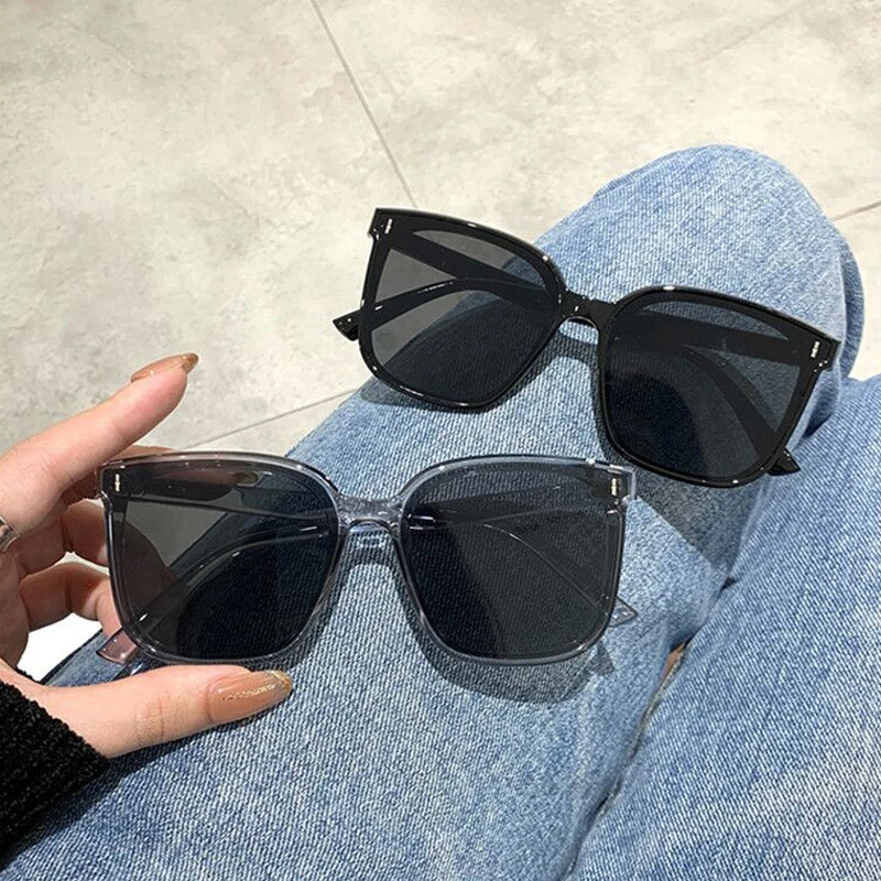 

Vintage Square Sunglasses Women Oversized Sunglass Men Retro Black Sun Glasses Shades Goggle UV400 Oculos De Sol Outdoor Holiday