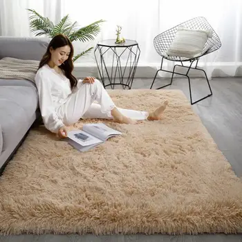 Silk and Wool Solid-Color Bedroom Rug 3