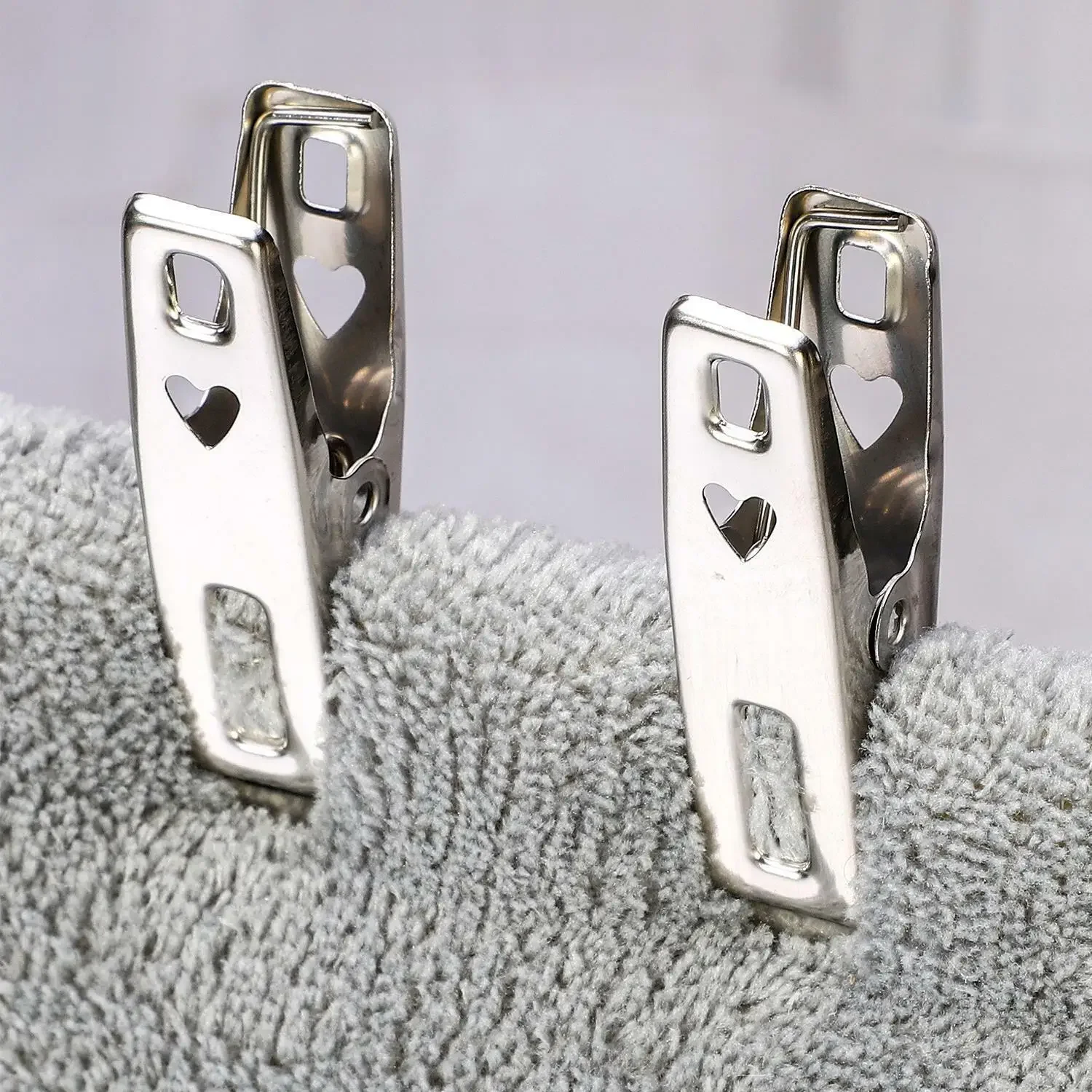 Stainless Steel Clothespins 10Pcs Stainless Steel Clothes Pegs Heart Shape Metal Laundry Clothes Clips Peg Multifunction Clothespins with Strong Clamp