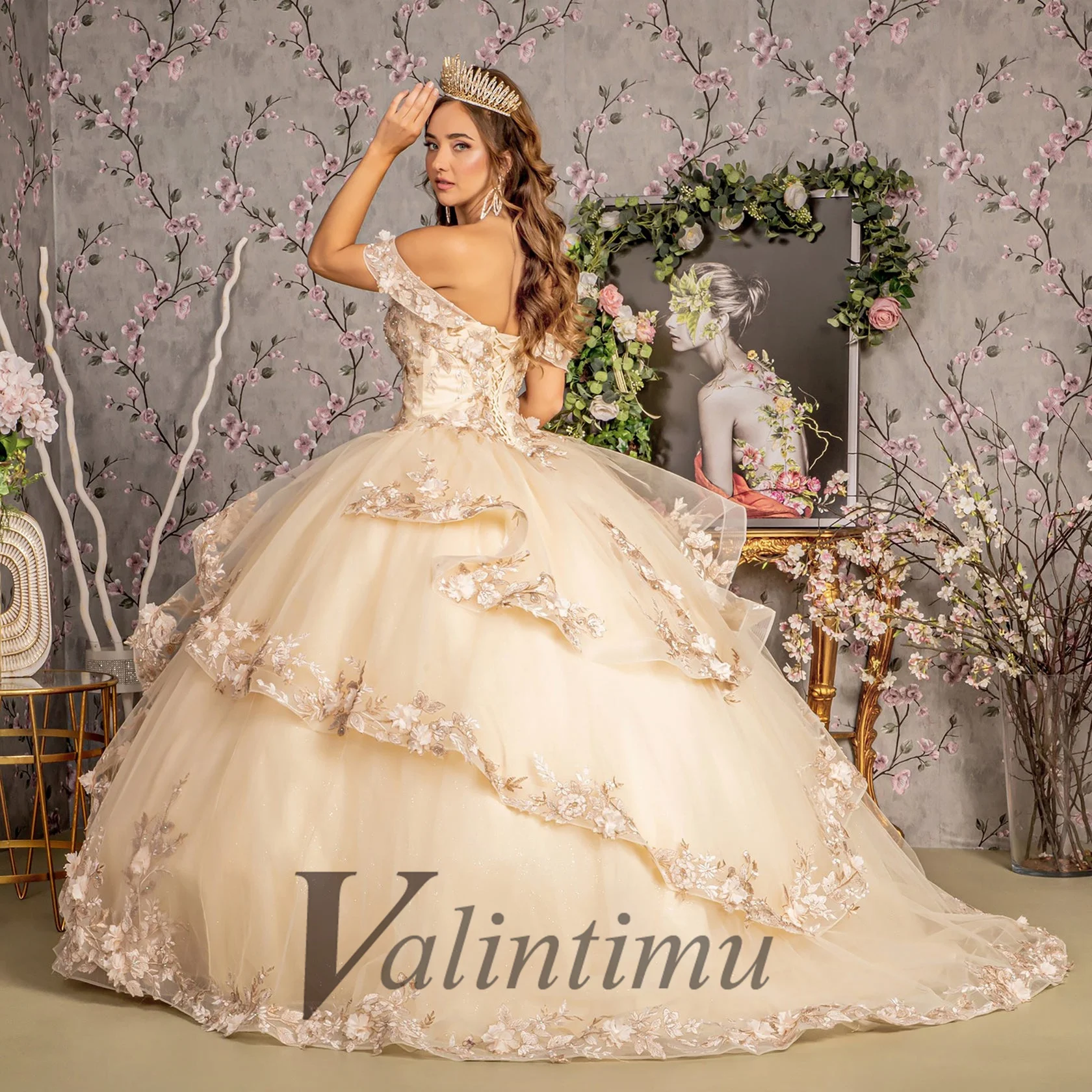Valintimu Stunning Sweetheart Quinceanera Dresses for Girl Off the Shoulder Ball Gown Appliques Vestidos De 15 Anos Customized