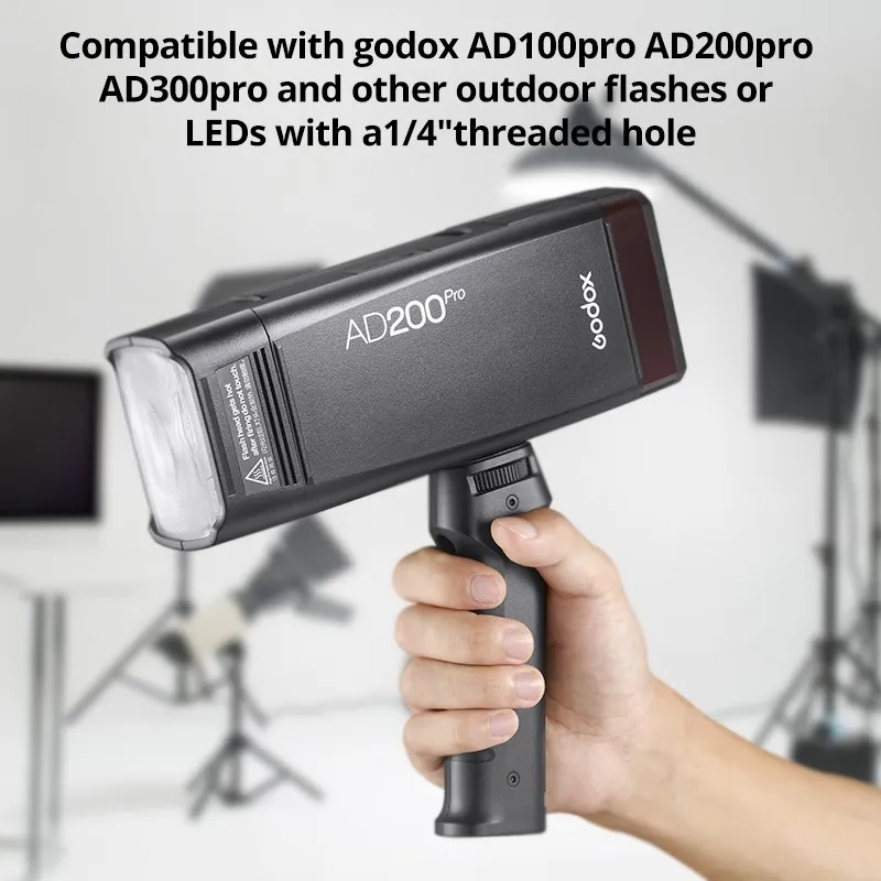 Godox FG-100 Flash Grip, Portable Flash Bracket Handle with 1/4 Screw  Speedlite Holder Stabilizers, Compatible with Godox AD300Pro/AD200Pro/AD100Pro  and Other Outdoor Flash/LED Light