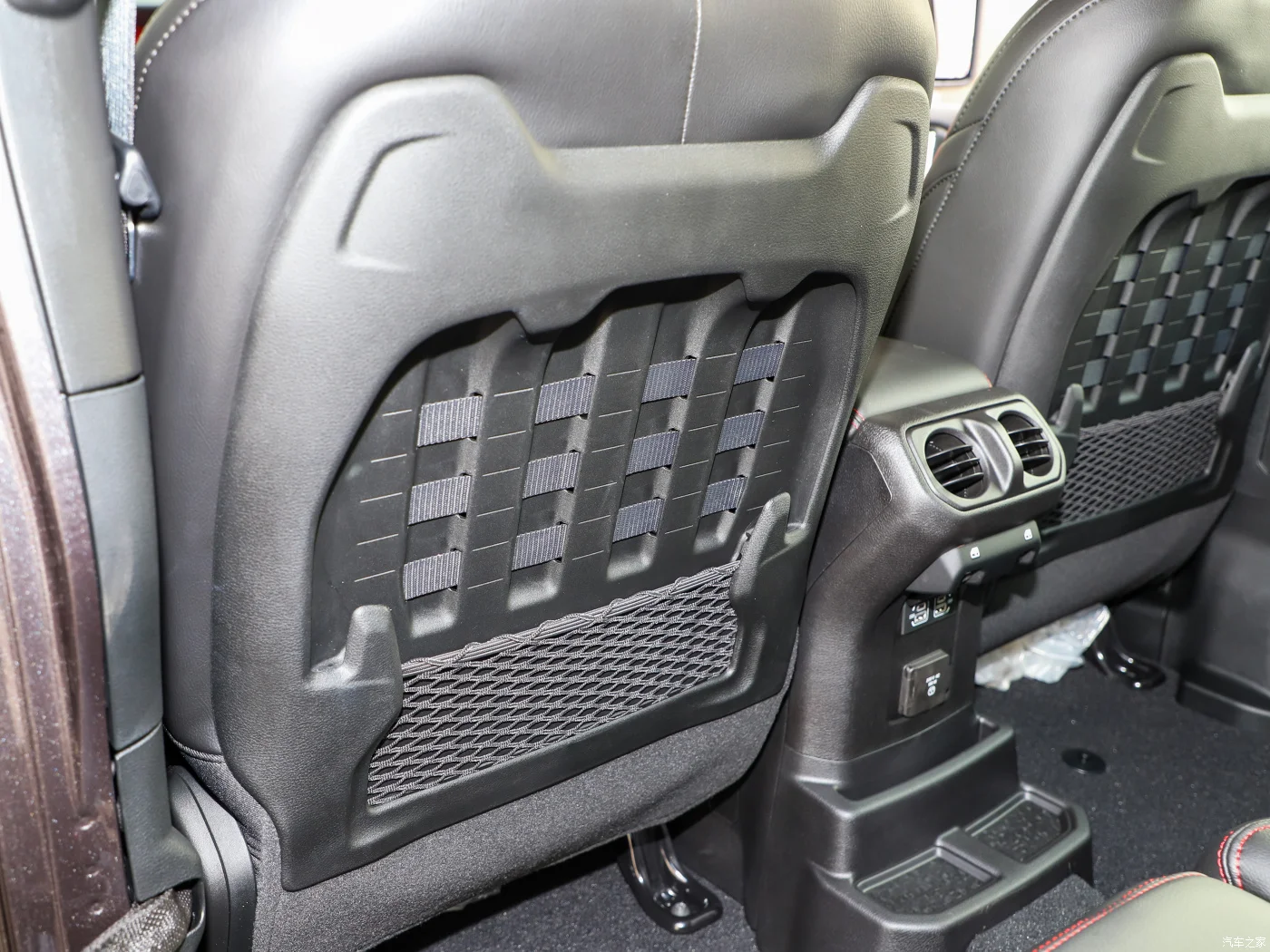 Per Jeep Wrangler Unlimited JL 4 porte 2018 2019 2020 2021 2022 coprisedili per auto in ecopelle personalizzati a 5 posti accessori interni