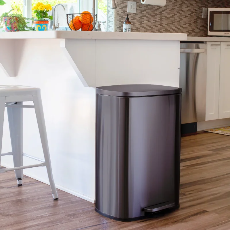 trash can with lid | trash can | bathroom trash can | trash can kitchen | kitchen trash can | garbage can