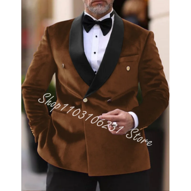 Рисунок 3 - Винтажные мужские Бархатные костюмы бордового цвета