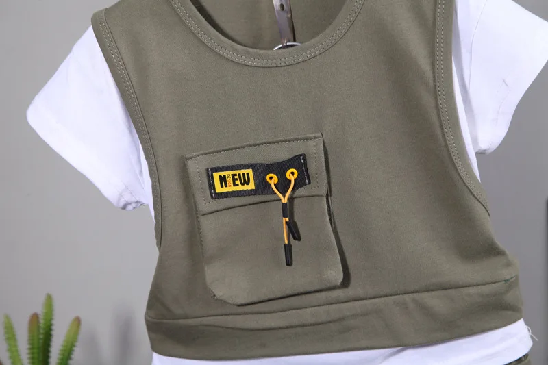 Fashion summer children’s patchwork outfit with short-sleeve T-shirt and shorts, casual sportswear set for toddlers and kids.751567