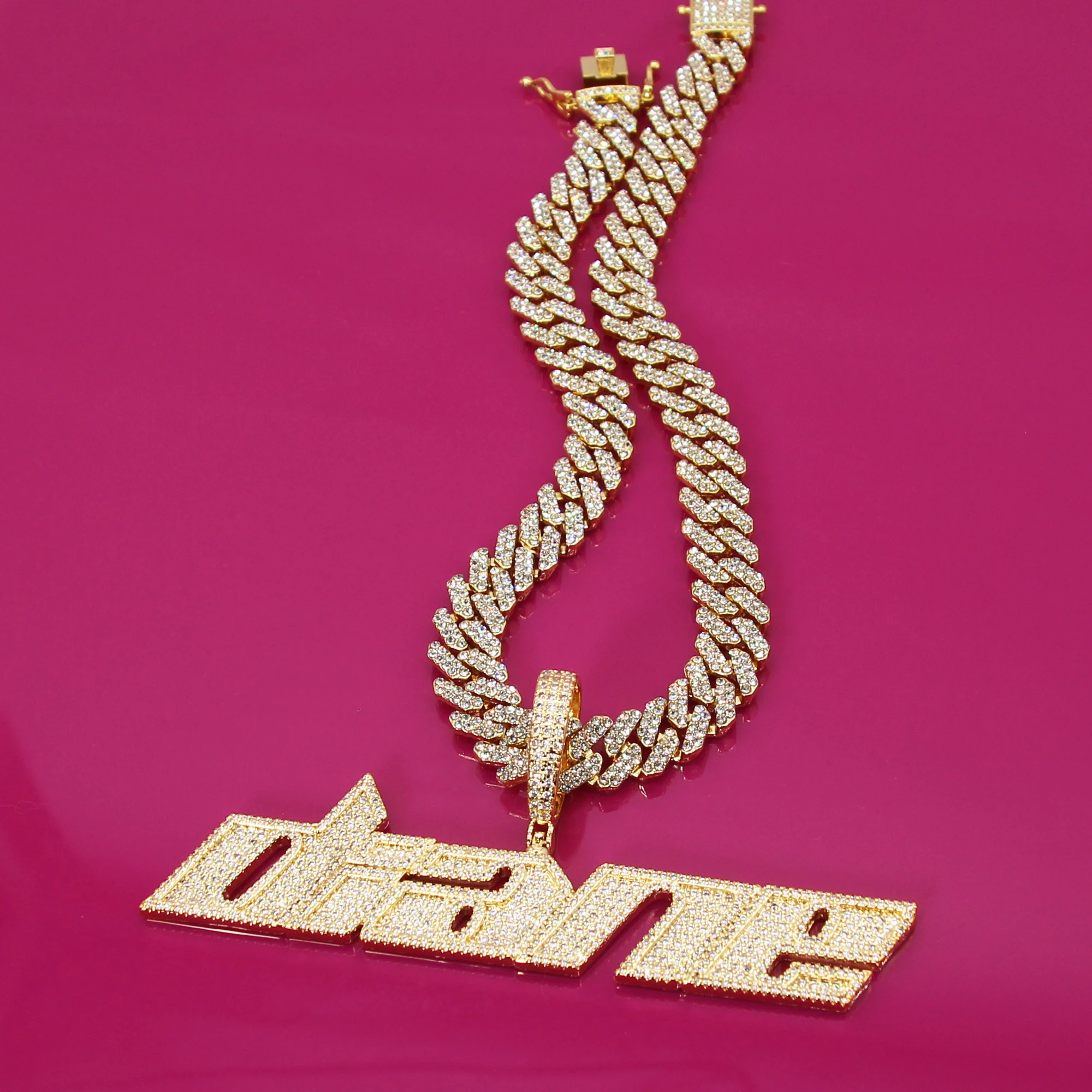 Personalized Name Pendant Necklace Sparkling Custom Your Any Letters Necklace Customize Nameplate with Cuban Link Chain Hip Hop