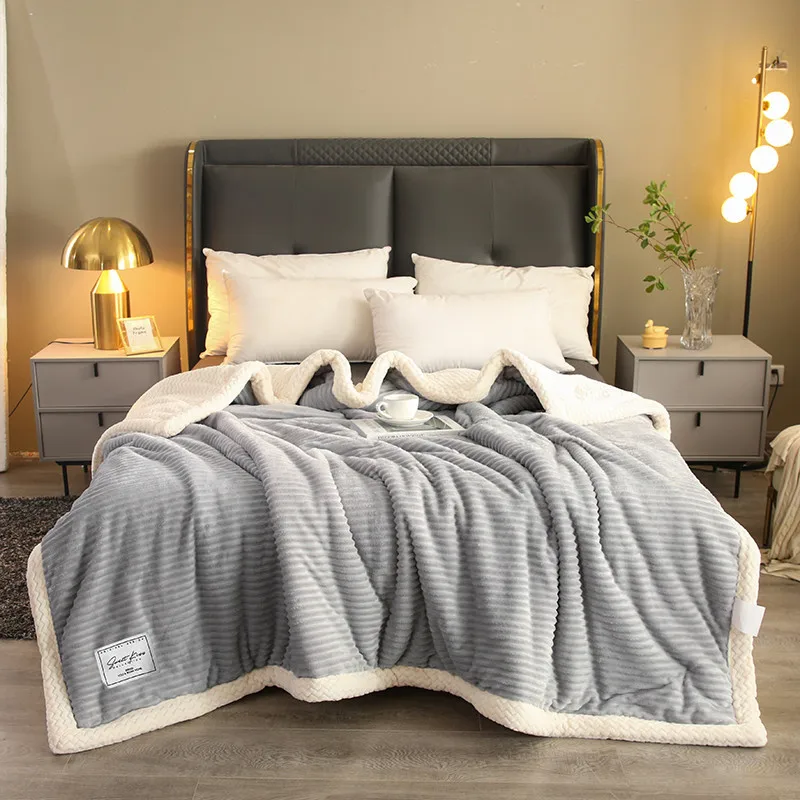 ���� �ε巴�� ������ �ڷ� �ø��� �ָ��� ��Ʈ������ ���, ���� Ŀ�� ħ�뺸 ��� �ܿ� ħ�� ���