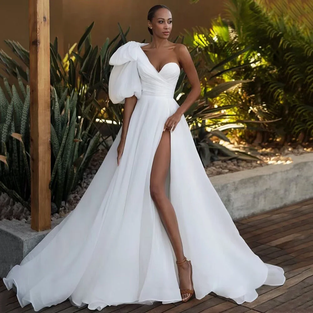 Unique Plus Size Wedding Dress Ideas For Curvy Brides