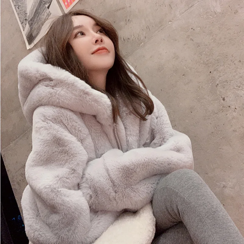 Winter Coat Women Soft Comfortable Hood Faux Fur Coat Korean Version of Imitation Rabbit Hair Faux Fur Coat Thickened Plush Coat