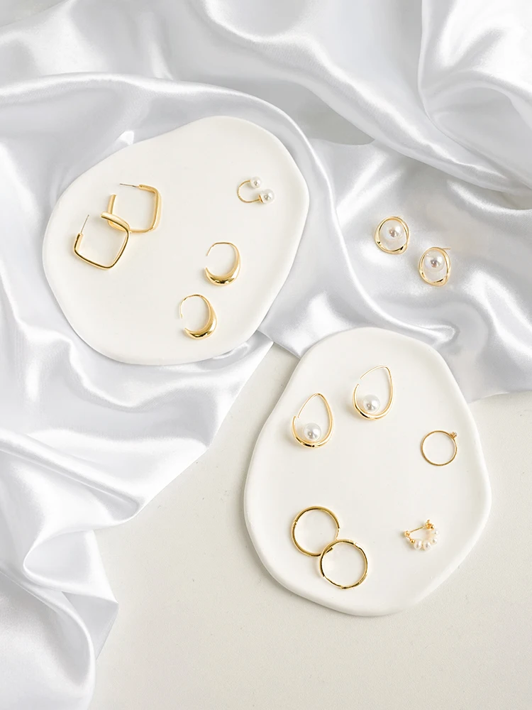 Slide image bee22543e37344a2ba8b65bdaac22643