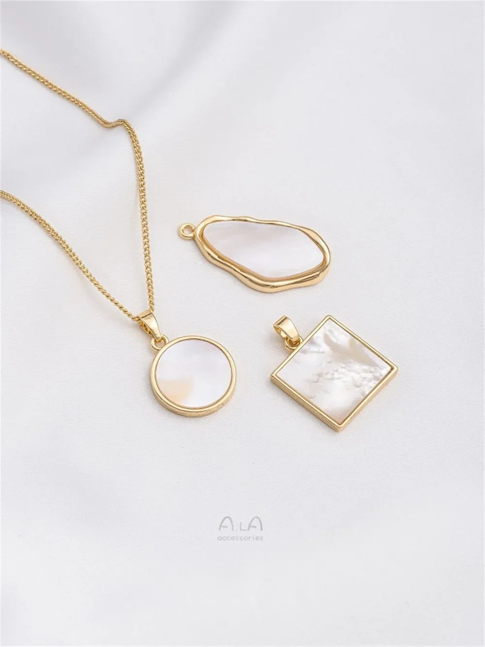 14K 금 채워진 끈적한 천연 쉘 사각형 행태그, 원형 불규칙한 타원형 참 펜던트, DIY 쥬얼리 액세서리 K589