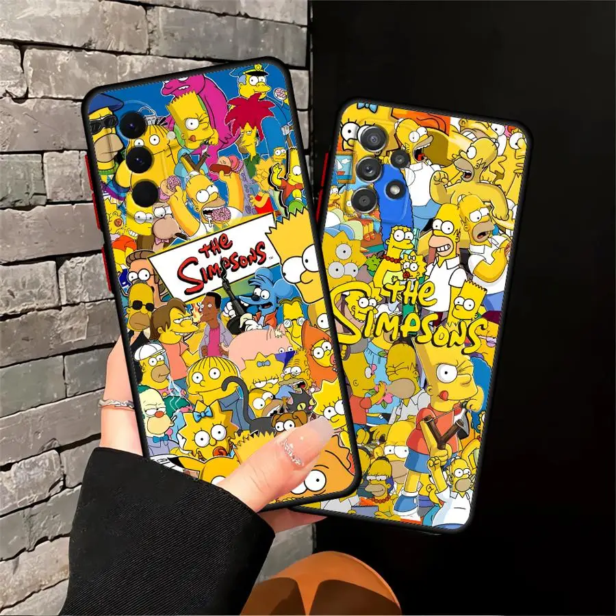Humorous The Simpsons Phone Case - Cartoon-Inspired Design