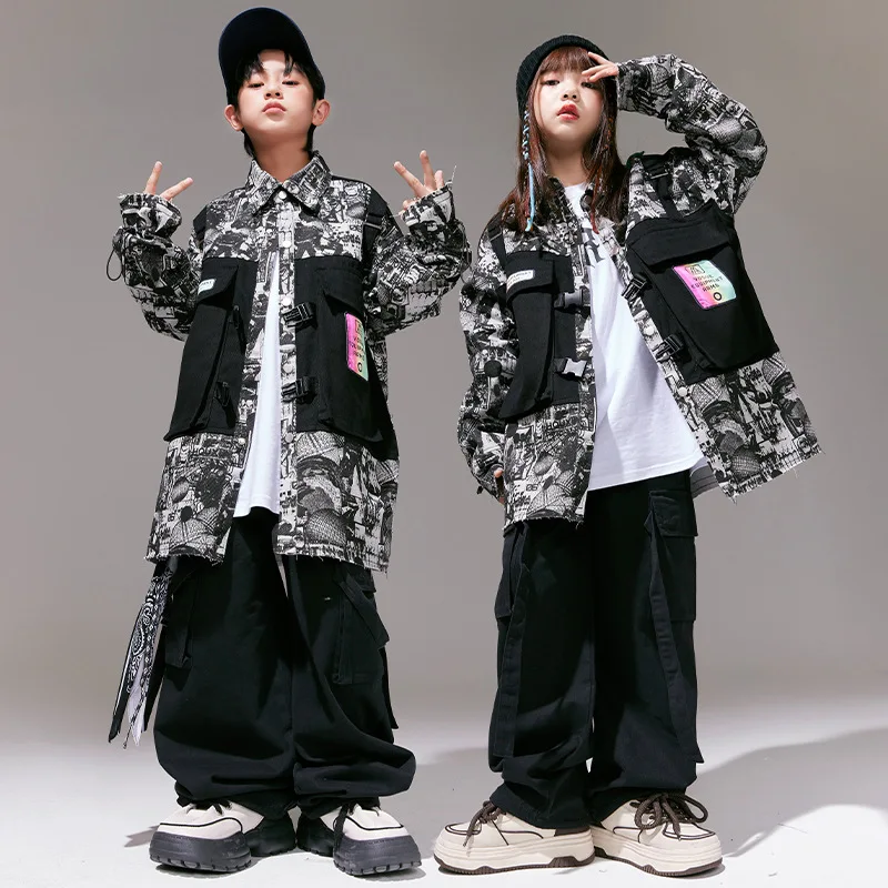 

Джинсовый костюм для мальчиков и девочек, куртка с принтом и брюки-карго из денима в стиле хип-хоп, костюм для уличных танцев и представлений