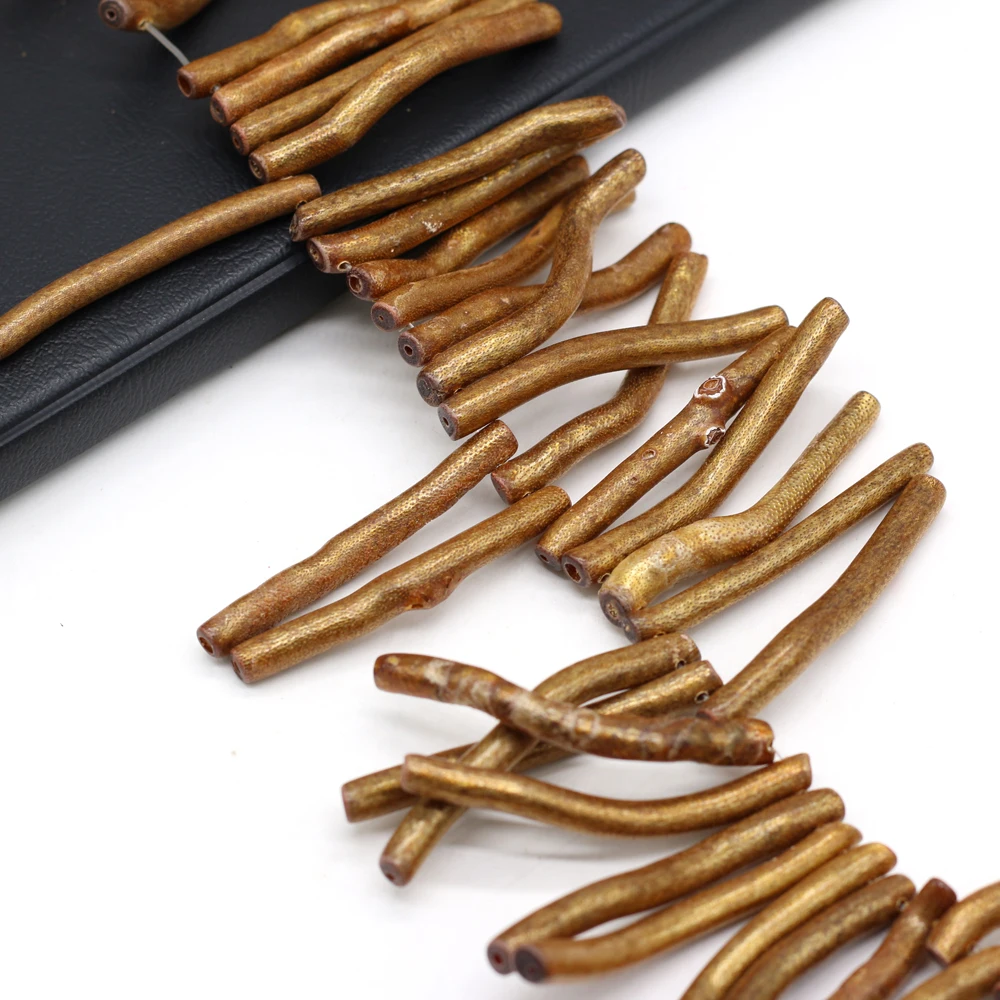 

Natural Coral Dyed Gold Irregular Gold Ribbed Beaded For Jewelry MakingDIY Necklace Bracelet Accessories Charm Gift Party 36CM