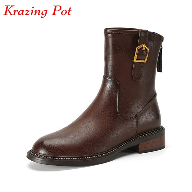 

Krazing Pot Cow Leather Round Toe Winter Warm Chelsea Boots Metal Buckle Med Heels Beauty Street Wear Zipper Vintage Ankle Boots