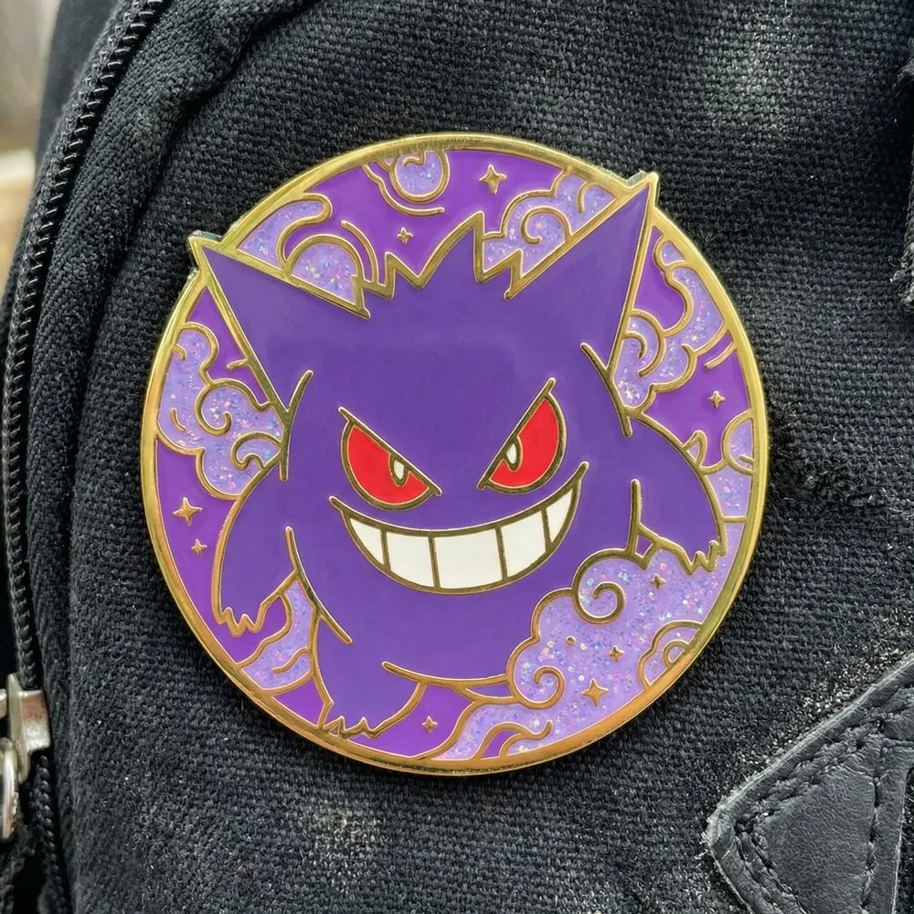Gengar Ghost Monster Enamel Pin – Anime-Inspired Brooch for Bags, Clothing, and Cosplay Decor