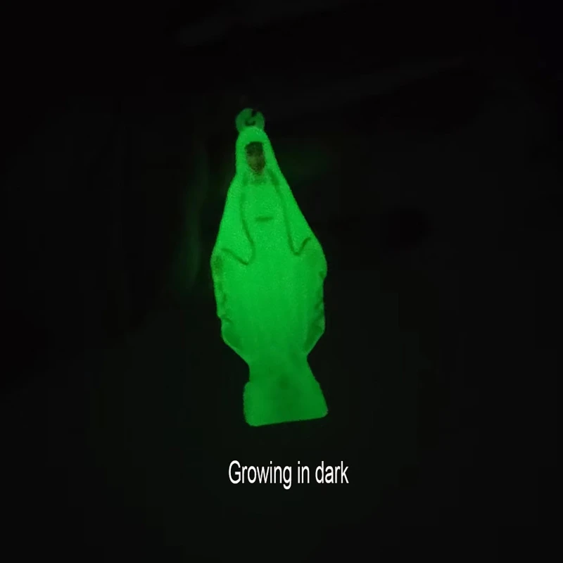 Stainless Steel Keychain Charm Decoration Luminous Virgin Mary Catholic Keychain Holy Mother Glow in the Dark Key Ring Pendant Charm