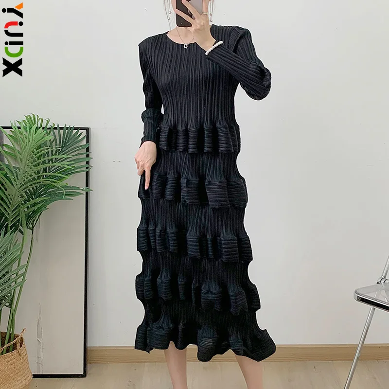 

YUDX плиссированные женские платья плиссированные модные темпераментные платья миди с длинным рукавом и круглым вырезом Дизайн Лето 2024 Новинка