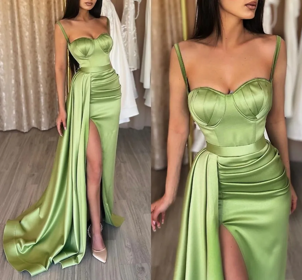 Рисунок 2 - Женское атласное платье с юбкой-годе