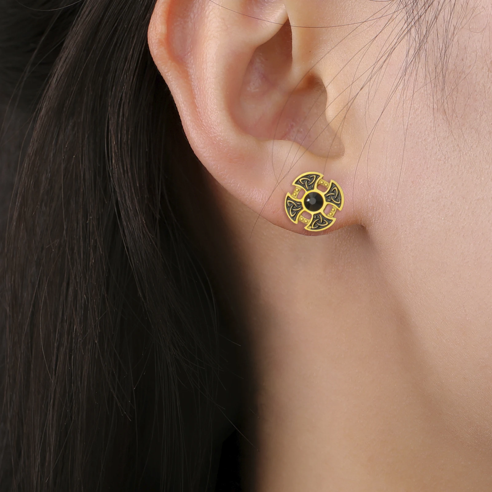 Skyrim Irish Knot Black Crystal Stud Earring Women Men Stainless