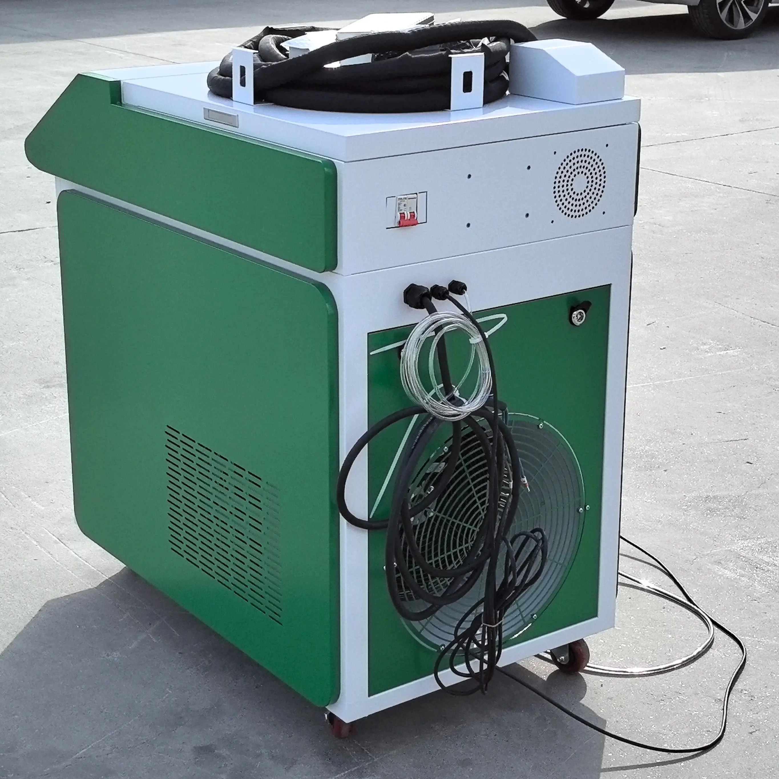 Manual Laser Cleaning Machine for Rusty Paint Coated Aluminum 1500W 2000W 3000W 3 In1 Laser Welder Metal Soldering