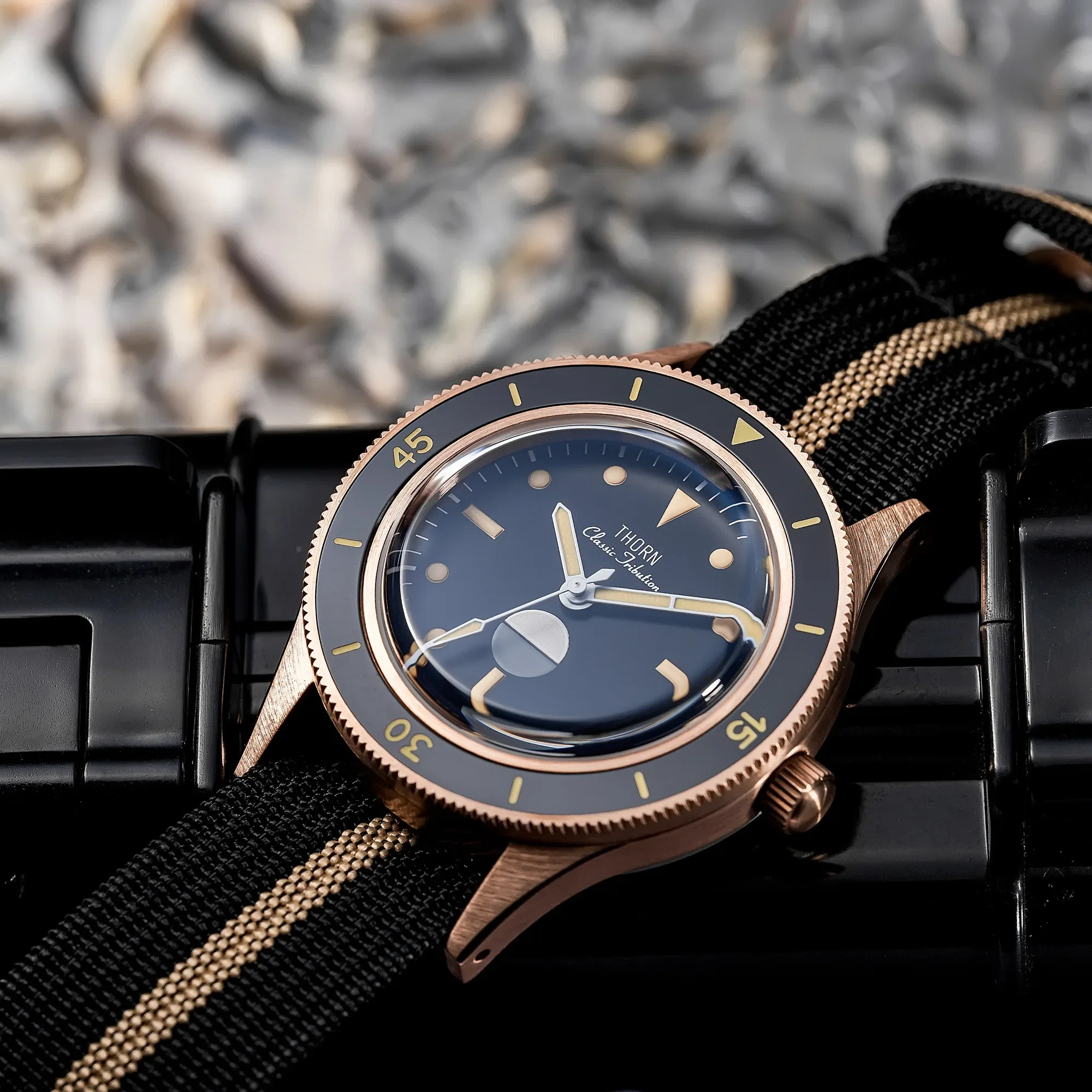 THORN Watch For Men Hygrometer Vintage 50-Fathoms Tin Bronze 