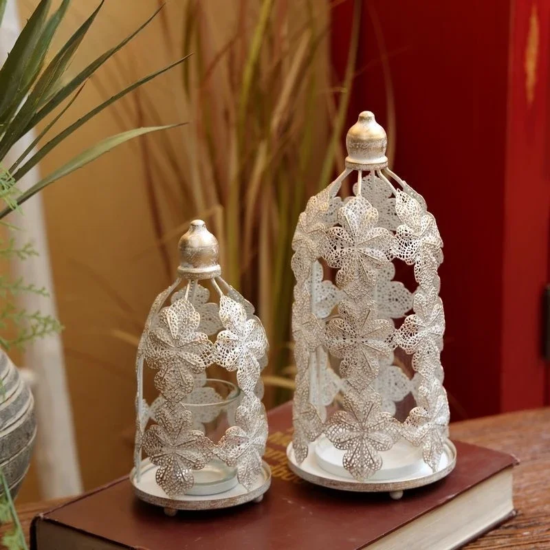 

Out Hollowed Outer Outdoor Pattern Windproof Tube Cover Glass 1pcs Candle Inner Holder Clover Candlestick Metal