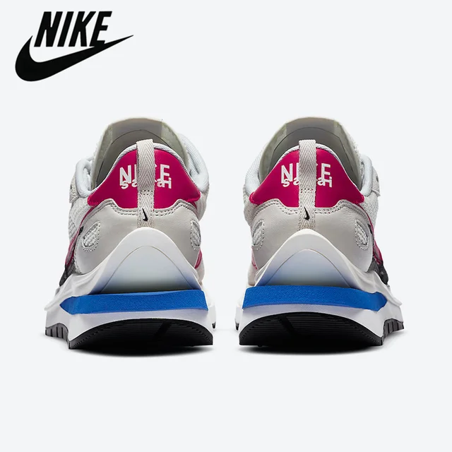 nike x sacai vaporwaffle sail