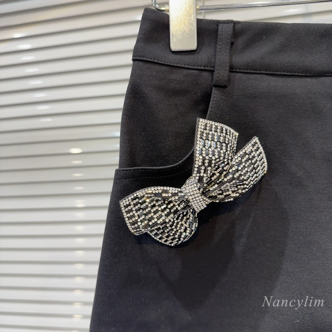 2024 Summer New Hollow Rhinestone Bow Pin Temperament Socialite Slim Fit Short Shorts for Women All-Matching Black Shorts