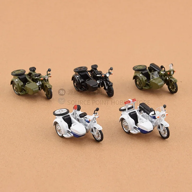 

Модель мотоцикла на трех колесиках из сплава под давлением 750, масштаб 1:64